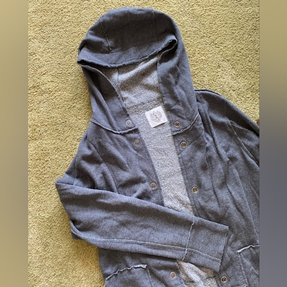 Hooded Cardigan - Picture 2 of 3